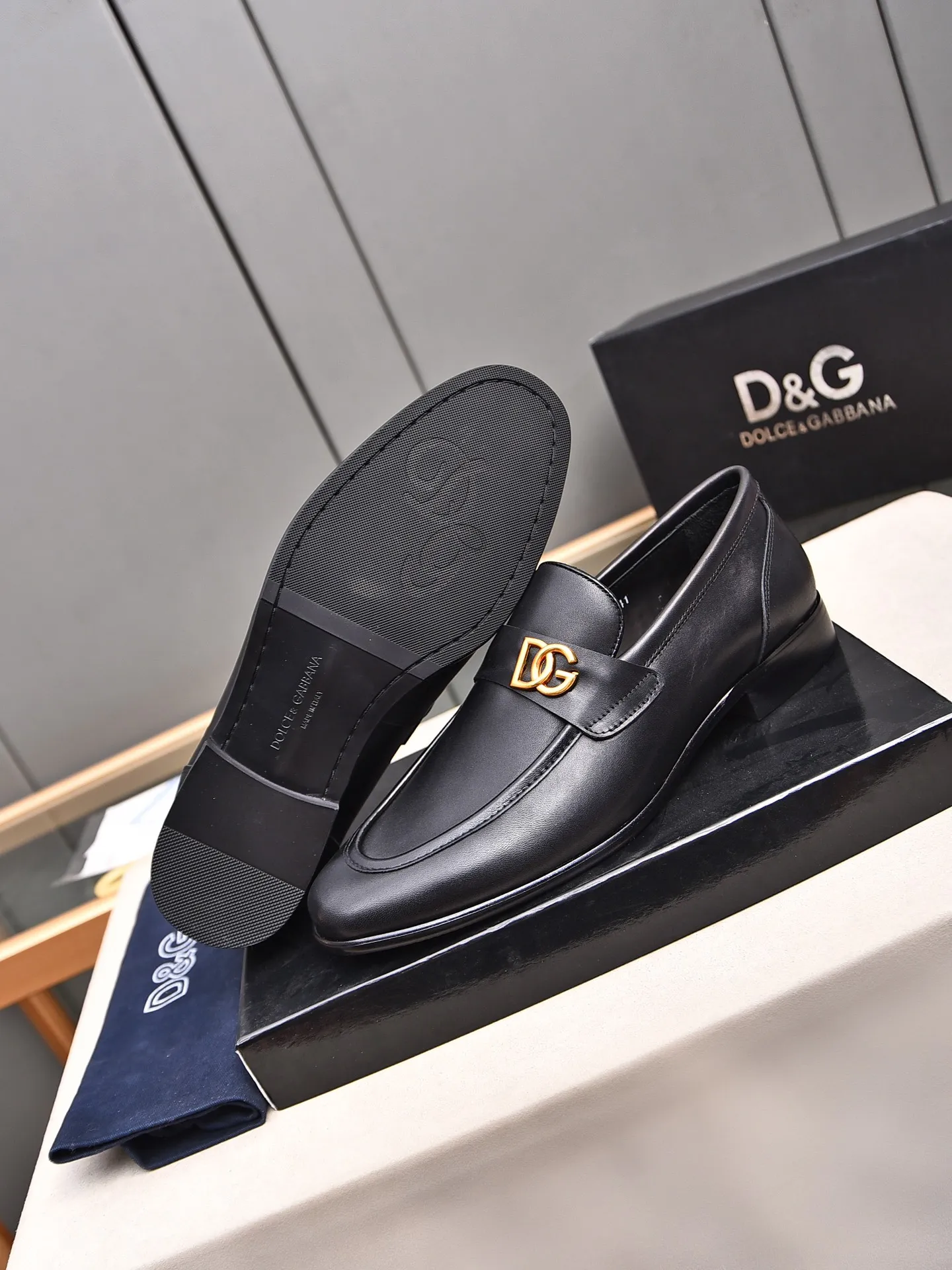 👍👍Men's shoes💰480 **Boutique recommendation**DG**The latest business formal leather shoes, official website synchronization, top version on the market, purely handmade. Fabric: imported calfskin with water-dyed cow lining 38, 39, 40, 41, 42, 43, 44 (customized at 45